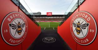 Обявиха Брентфорд за продажба 