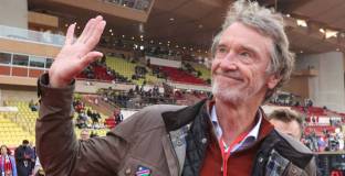 Хаг: Не говорят с мен за продажбата на клуба