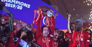 Хендерсън разказа, че Ливърпул е празнувал с безалкохолно шампанско