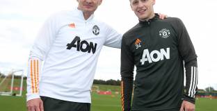 Солскяер: Ван де Бек удари мой защитник през 2015 г. 