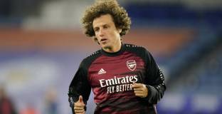 Бенфика обмисля да върне Давид Луис