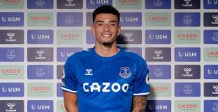  Нюкасъл иска Годфри 