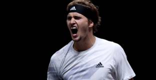 Зверев с 19 аса при победата над Манарино