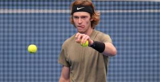 Рубльов победи Циципас 