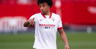 Челси ще се върне за Кунде, ако Севиля намали цената на играча