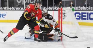 Тампа разби Нашвил, победи за Вегас и Калгари