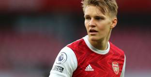 Агентът на Едегор заминава за Англия