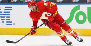 Калгари разби Отава, Далас загуби от Чикаго