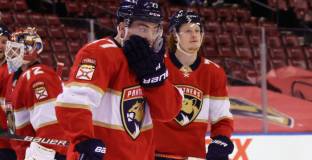 Калгари разгроми Едмънтън, Торонто и Отава организираха престрелка