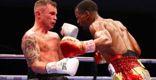 Херинг защити титлата си и сложи край на кариерата на Фрамптън 