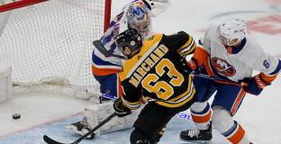 Бостън победи Айлъндърс, Монреал е в плейофите