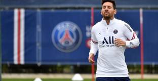 Почетино: Надяваме се Меси да е готов за Ман Сити