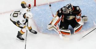  Вегас прекърши Анахайм, победи за Каролина и Флорида