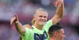  Скоулс сравни Холанд с Ван Нистелрой 