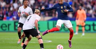 Франция победи Австрия