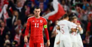 Уелс загуби от Полша и изпадна в дивизия В