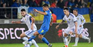 Испания победи Португалия и спечели групата