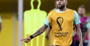  Заподозряха Дани Алвеш в сексуално насилие 