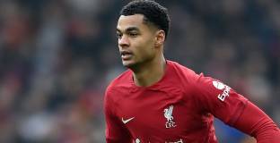 Ливърпул обърна Фулъм