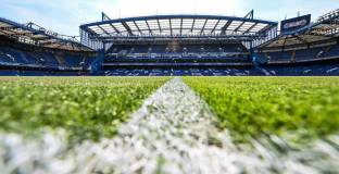 Челси ще опита да изненада Ливърпул