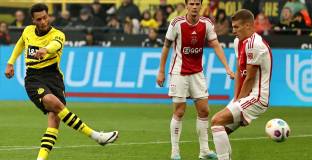 Дортмунд удари Аякс в контрола