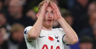 Челси надви девет от Тотнъм