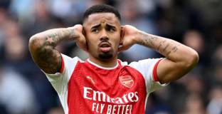 Арсенал е отворен за раздяла с две „големи имена”