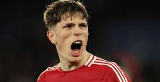 Арсенал и Тотнъм проучили Гарначо и се отказали