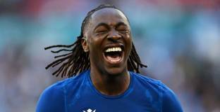 След загубата на Сон и Мадисън, Тотнъм иска Езе