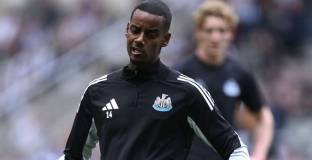 Исак категоричен, че е приключил с Нюкасъл