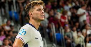 Ман Сити прие оферта за МакАти