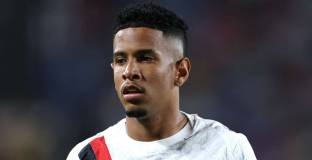 Савиньо спешно прати агента си в Тотнъм