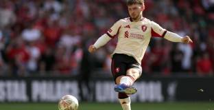 Sun: Палас обмисля размяна Гуехи-Елиът с Ливърпул