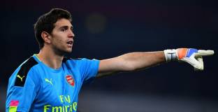 Мартинес премина прегледи за Астън Вила