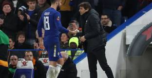 Жиру ще се разстрои, ако Челси уволни Конте