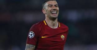 Рома взе дербито с Лацио