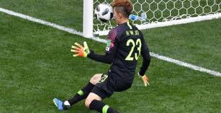 Вратарят на Южна Корея: Плакахме след мача 