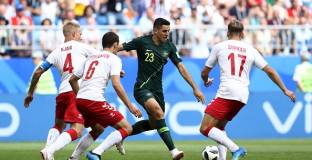 Дания и Австралия поделиха по точка (видео)