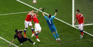 Отново с късмет при дузпите - този път Хърватия изхвърли домакина Русия