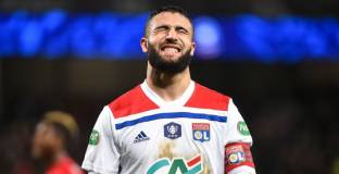 Бетис започна преговори за Фекир