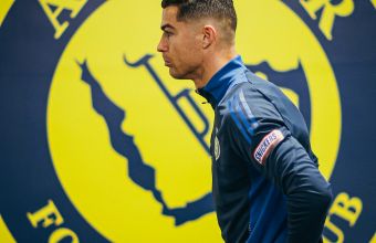 Нападателят на Португалия и Ал-Насър Кристиано Роналдо навърши 40 години. До момента футболистът е отбелязал 923 гола в кариерата си. Той бе точен 788 пъти на клубно ниво и още 135 пъти като част от н