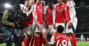 Арсенал разгроми Манчестър Сити