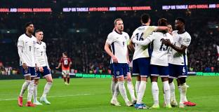 Англия с класически успех над Латвия