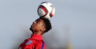 Отказал да подпише с Ман Юнайтед премина в Лил