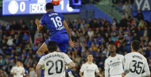 Реал победи Хетафе и остана в битката за титлата 