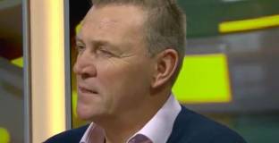 Греъм Пол: Сити стана жертва на съдиите при всичките си загуби