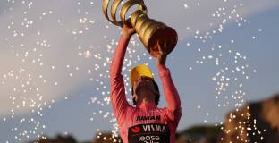 Йейтс спечели Джиро д'Италия 2025 г.