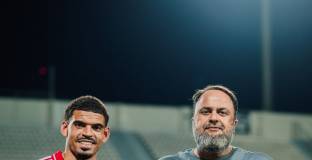 Нотингам Форест удължи договори си със звезда 