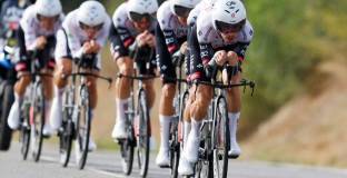 ОАЕ Емирейтс спечели петия етап от Вуелта 2025