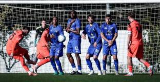 Левски пуска свободен вход за феновете си за последната контрола